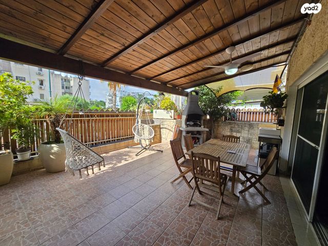 דירת גן, אור עקיבא