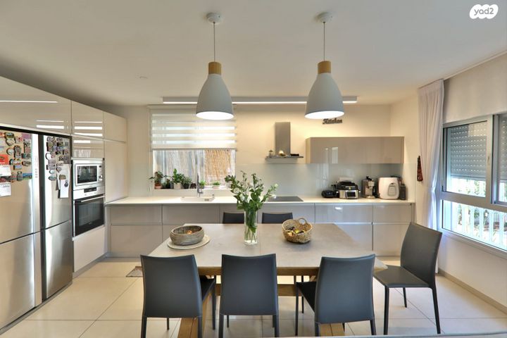 דירת גן, פבלו פיקסו, גבעת טל, קרית אתא