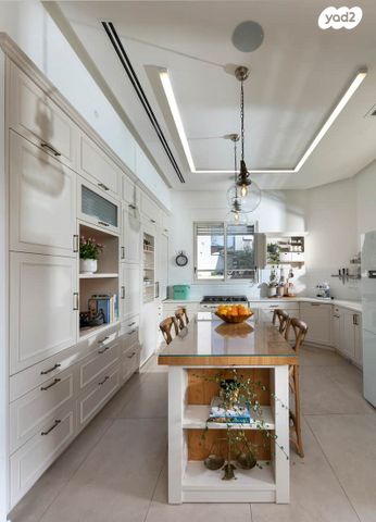 בית פרטי/ קוטג', פרדס חנה כרכור