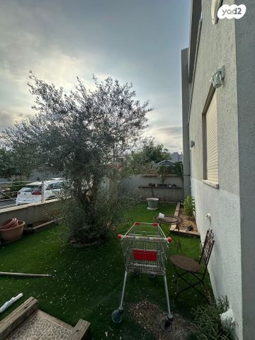 בית פרטי/ קוטג', נחל הירקון, אמירי גן, גדרה