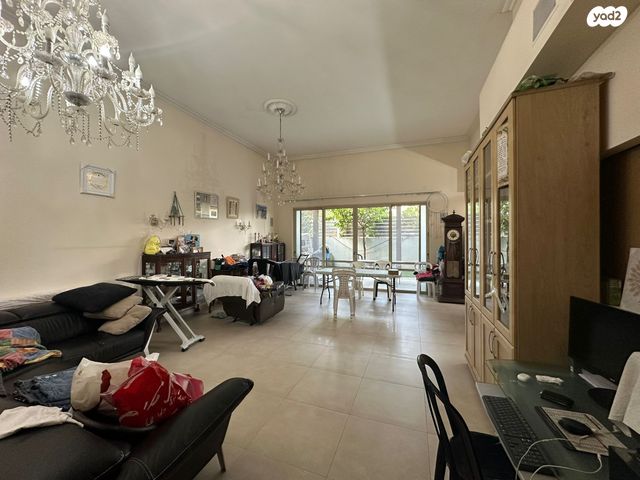 בית פרטי/ קוטג', נחל הירקון, אמירי גן, גדרה