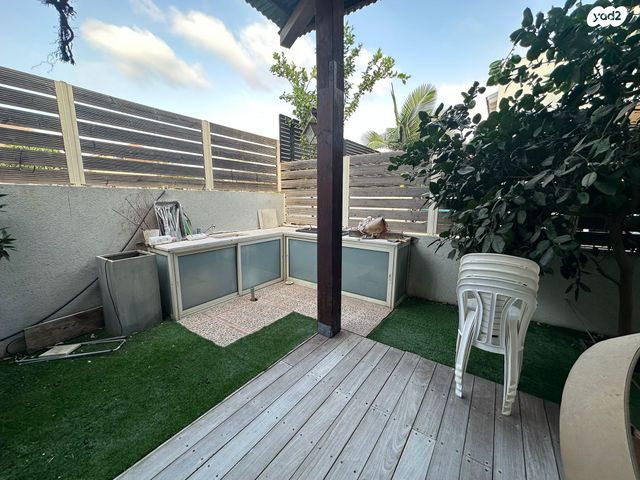 בית פרטי/ קוטג', נחל הירקון, אמירי גן, גדרה