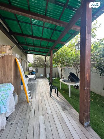 בית פרטי/ קוטג', נחל הירקון, אמירי גן, גדרה