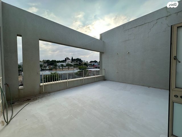 בית פרטי/ קוטג', נחל הירקון, אמירי גן, גדרה