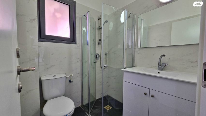 דירה, נחל דן, רמת נבון . הר כרמי, כרמיאל