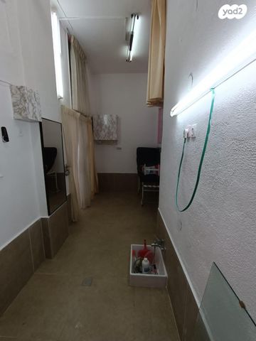 חנויות/ שטח מסחרי, סוקולוב, מרכז, קרית עבודה, חולון