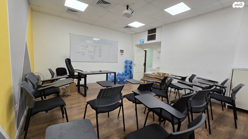 משרדים, דרך מנחם בגין, מונטיפיורי, הרכבת, תל אביב יפו