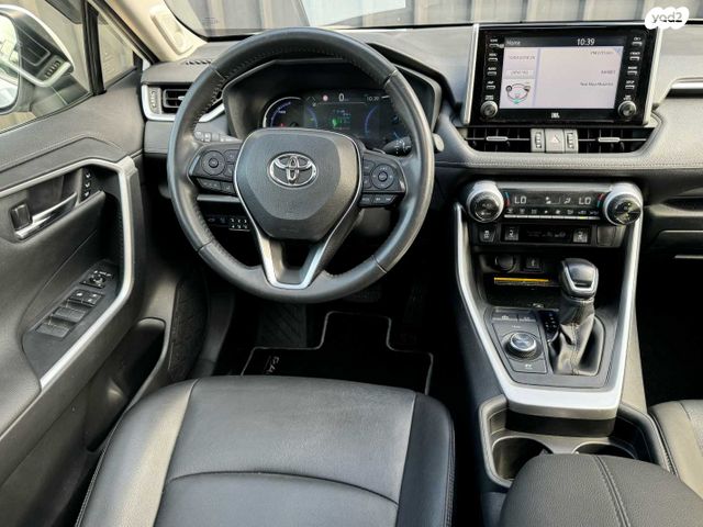 טויוטה RAV4
