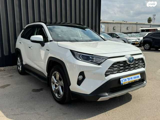 טויוטה RAV4