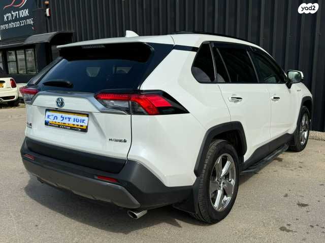 טויוטה RAV4