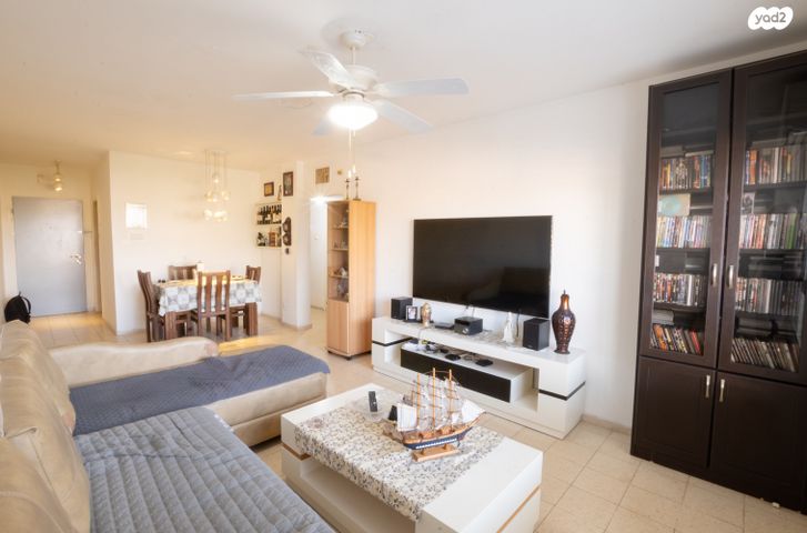 דירה, דבורה, נשר