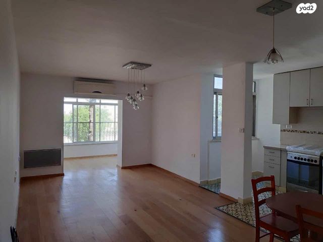 דירת גן, אליעזר קשאני, ארמון הנציב, תלפיות מזרח, ירושלים