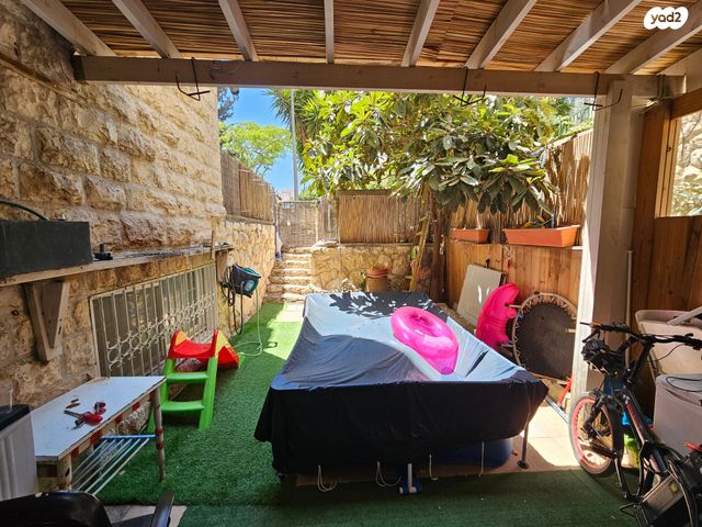 דירת גן, אליעזר קשאני, ארמון הנציב, תלפיות מזרח, ירושלים