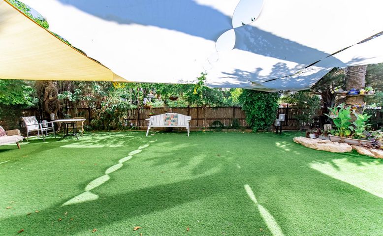 דו משפחתי, שיכון פועלים א', הוד השרון