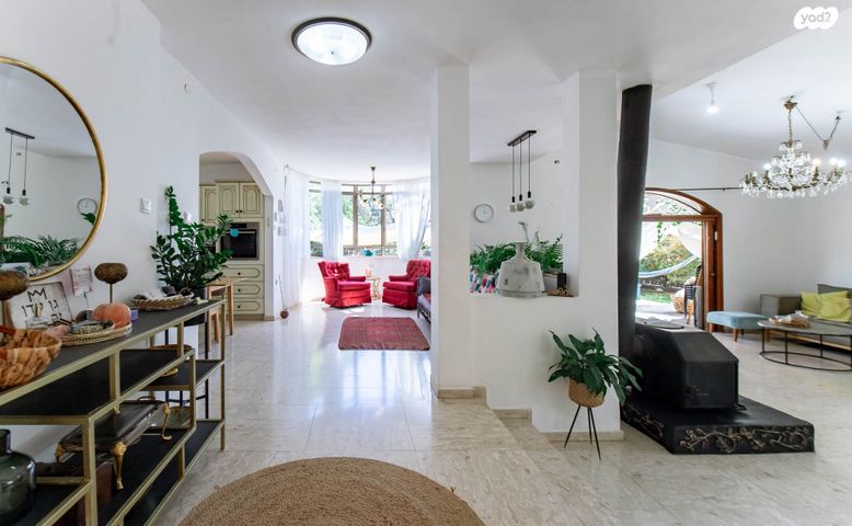 דו משפחתי, שיכון פועלים א', הוד השרון