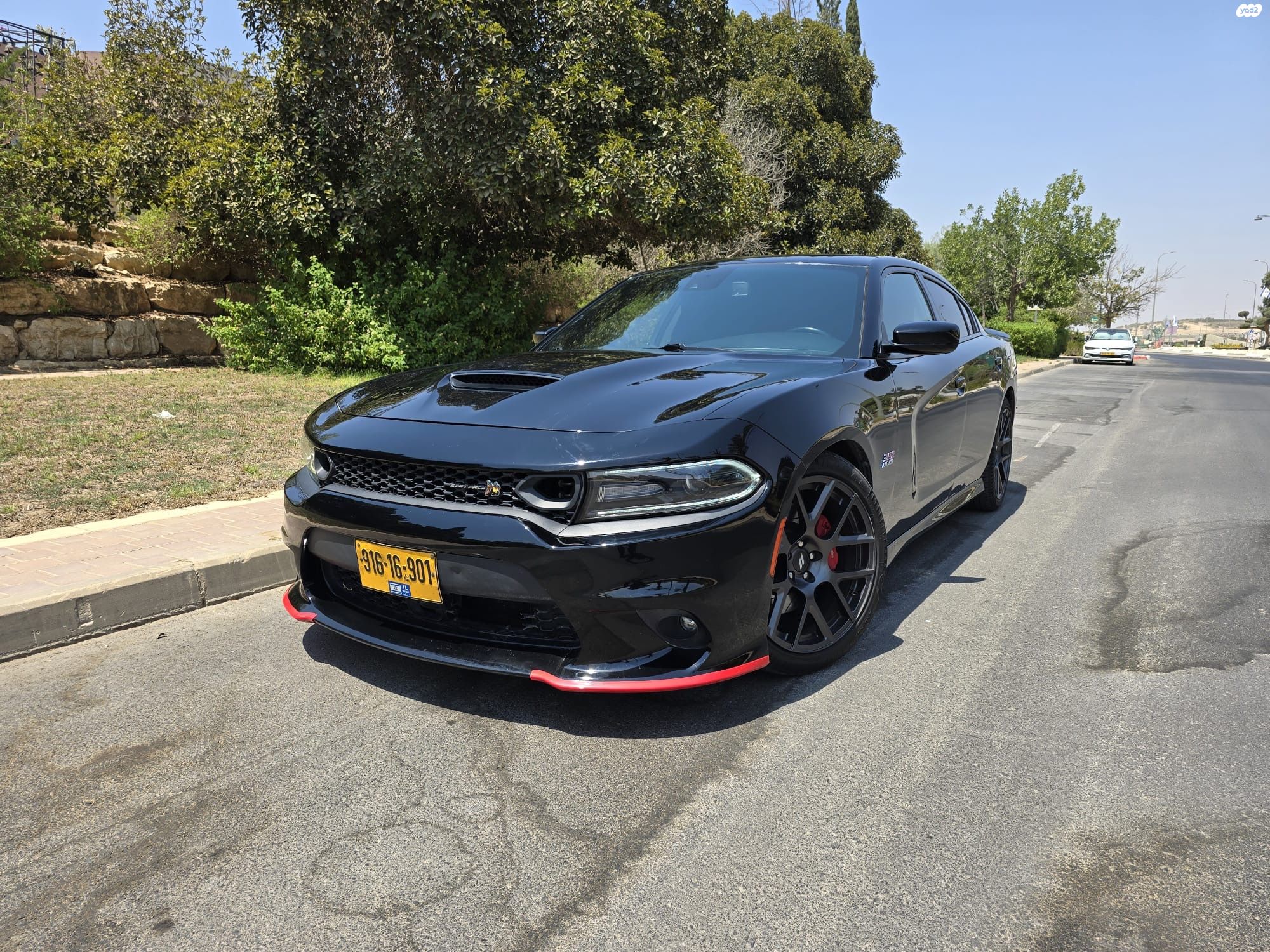 מודעת רכב דודג' צ'ארג'ר