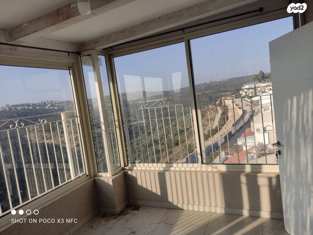 גג/ פנטהאוז, חת"ם סופר 11, עמנואל, עמנואל