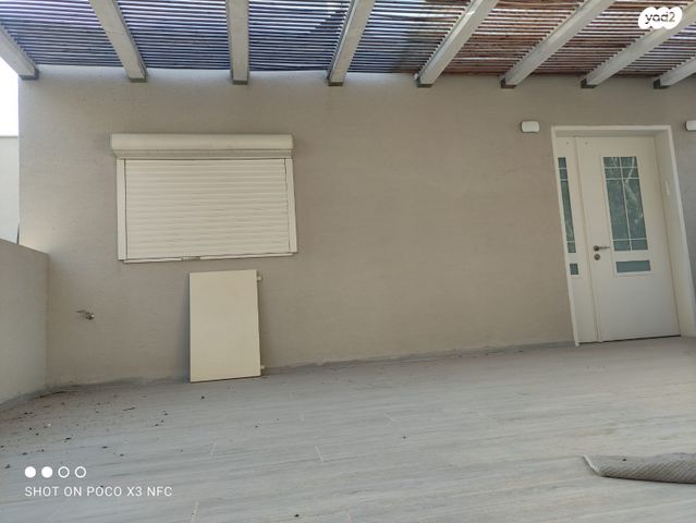 גג/ פנטהאוז, חת"ם סופר 11, עמנואל, עמנואל