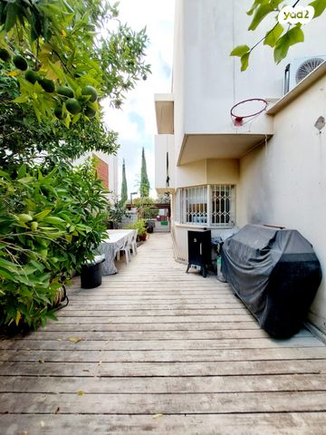 דו משפחתי, כפר יונה