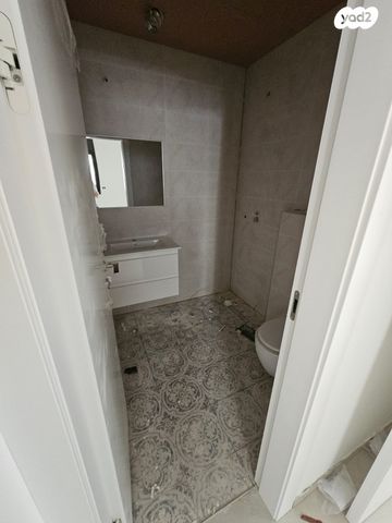 דירה, הנבל, גבעת זאב