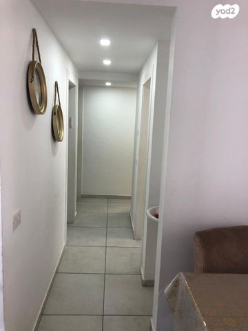 שקמים ואגמים