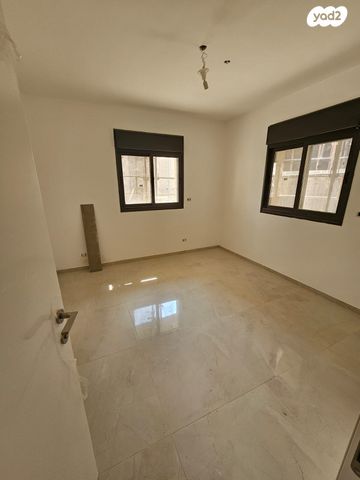 דירה, הנבל, גבעת זאב