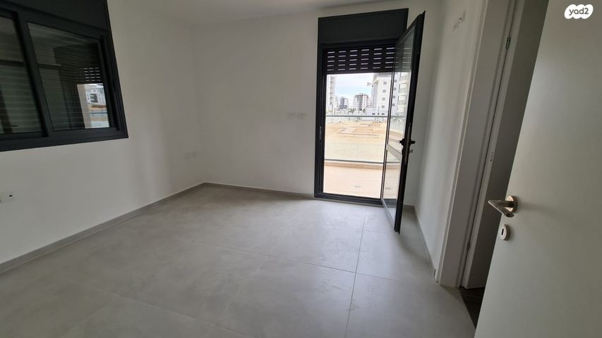 דירת גן, פארק הנחל, באר שבע