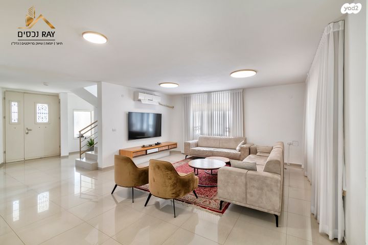 בית פרטי/ קוטג', נווה אילן - צבאי, יבנה