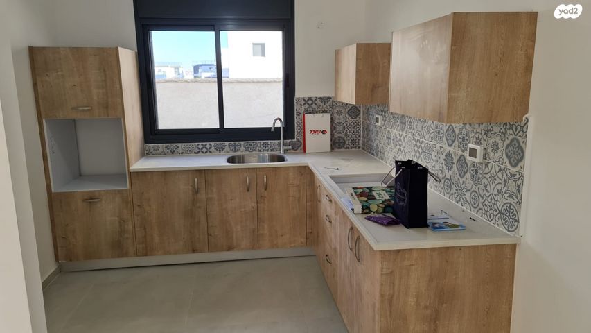 דירת גן, פארק הנחל, באר שבע