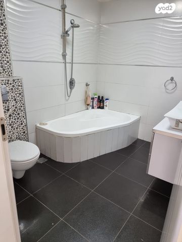 דירת גן, התאנה, גילה, ירושלים