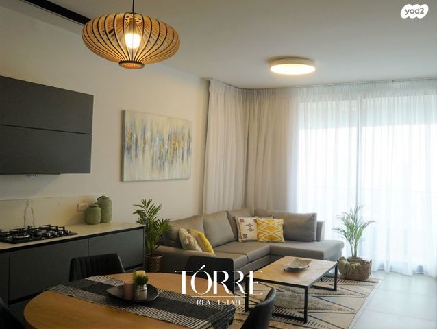 דירה, דרך מנחם בגין 160, מונטיפיורי, הרכבת, תל אביב יפו