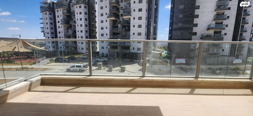 דירה, גבעת זאב