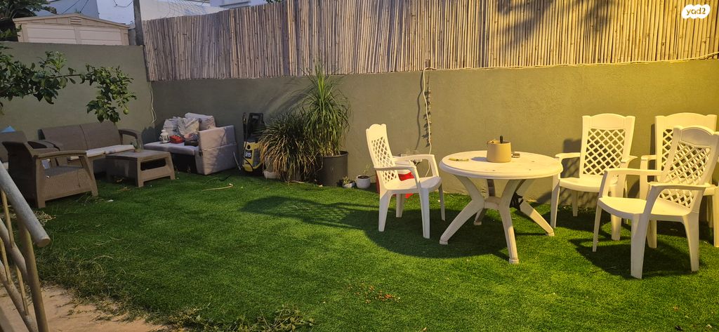 דירה, בית דגן