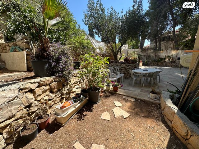 דירת גן, קרית היובל, ירושלים