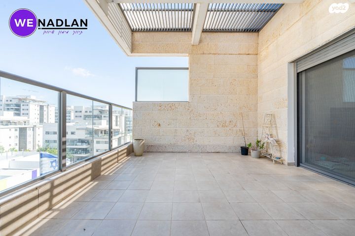 גג/ פנטהאוז, כלנית, הפרחים, חריש