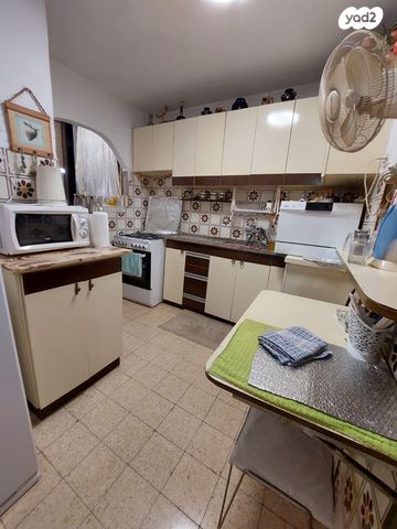 דירה, הרב רובינשטיין 9, יפו ד', גבעת התמרים, תל אביב יפו