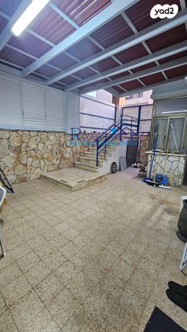 דירה, שדרות ז'בוטינסקי 8, מרכז העיר דרום, נתניה