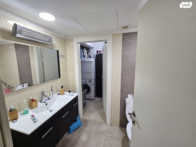 דירה, פרופ' יעקב פולוצקי, גילה, ירושלים