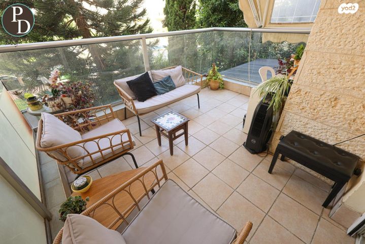 דירה, שדרות בגין, כפר יונה