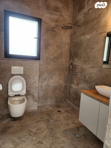 דו משפחתי, גדרה