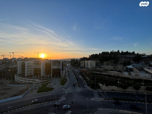 דירה, שדרות החוצבים, מבשרת ציון