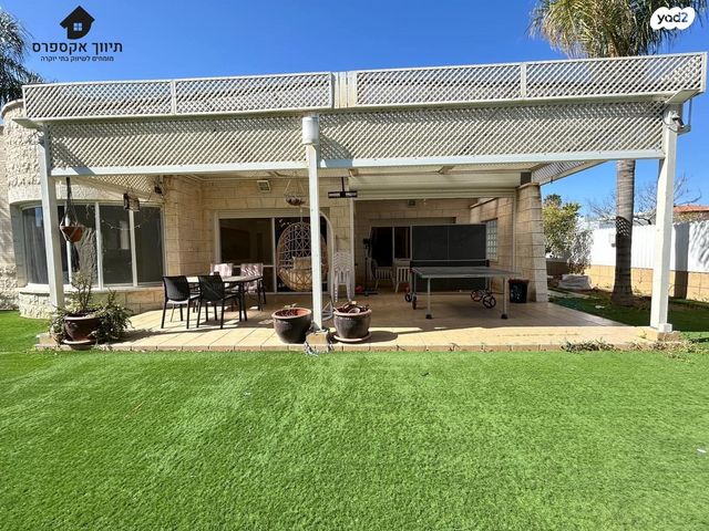 בית פרטי/ קוטג', עומר