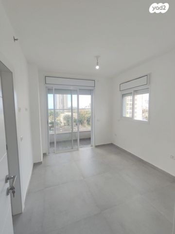 דירה, הנביאים 63, הנביאים, בת ים