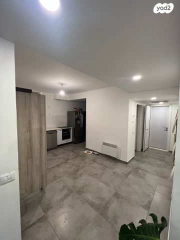 דירה, שדרות החוצבים, מבשרת ציון