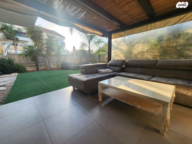 דירת גן, שער הגיא 28, רובע ד', אריאל