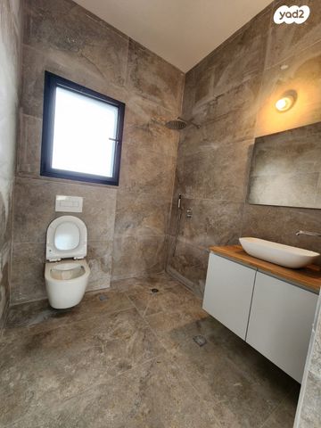 דו משפחתי, גדרה