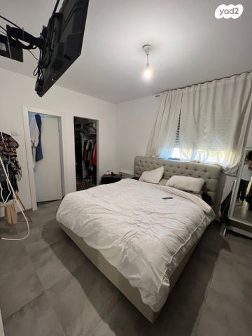 דירה, שדרות החוצבים, מבשרת ציון