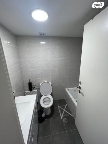 דירה, שדרות החוצבים, מבשרת ציון