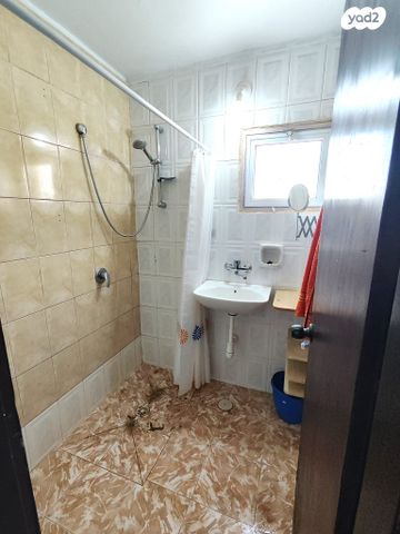 דירה, רש"י, באר שבע