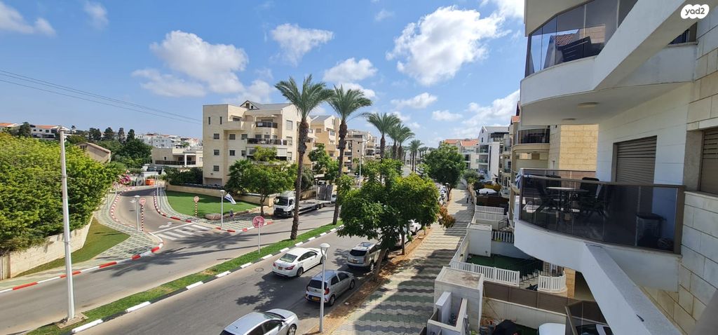 דירה, וייצמן, עיר, מרכז העיר, נהריה